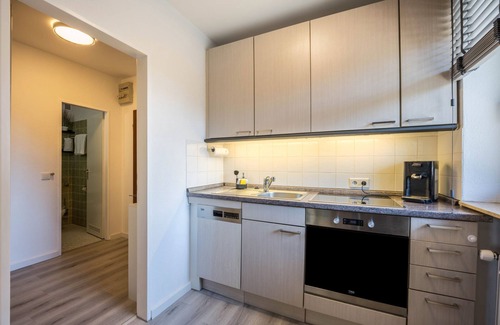 Ponitz am See Apartment | Ideal Apartment 'Time 2 Sea' with Pool and Ocean Views