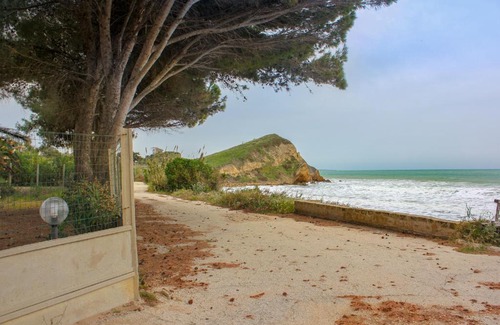 Sciacca Apartment | Cozy Apartment Timpirussimare with Oceanfront Views