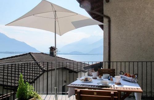 Gera Lario Apartment | Cozy Oceanfront Retreat: Apartment Titti - GLA133