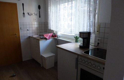 Neulussheim Apartment | Cozy Apartment with Courtyard Access and Breakfast Included