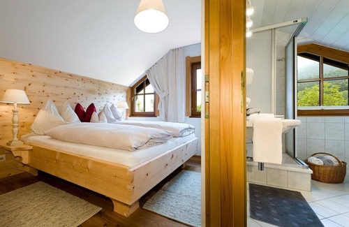 Hoetting Other | Family-Friendly Apartment Top 5 "Zirbennest" in Innsbruck