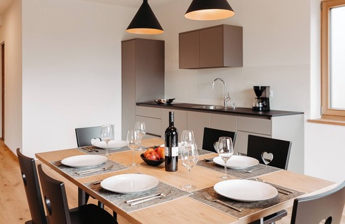 Merano Apartment | Relaxing Apartment 'Torgglbauer 1' with Pool & Mountain Views