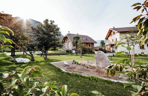 Merano Apartment | Relaxing Apartment 'Torgglbauer 1' with Pool & Mountain Views