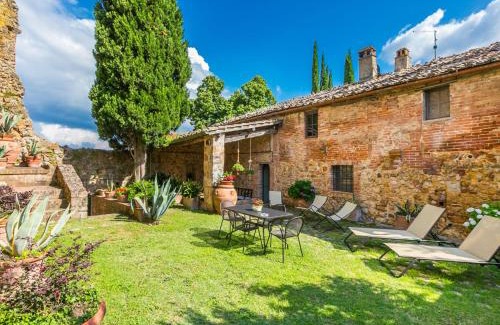 Stigliano Apartment | Pet-Friendly Apartment Torre 2: Guest Rated 9/10