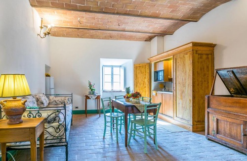 Stigliano Apartment | Pet-Friendly Apartment Torre 2: Guest Rated 9/10