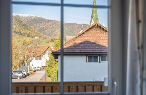Terento Apartment | Apartment Treyer 7 Typ A: Mountain Views & Relaxing Amenities