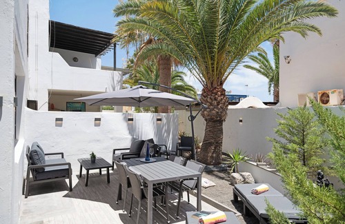 Puerto del Carmen Apartment | Relaxing Apartment 'Tranquilidad' Steps from the Beach