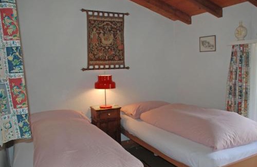 Locarno Apartment | Oceanfront Apartment Casa tre G - Guest Rated 9.6/10