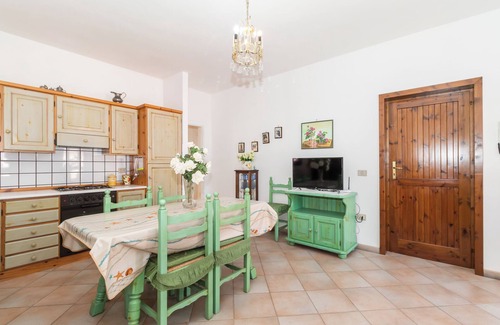 Valledoria Apartment | Cozy Apartment Tulipano with Balcony and Ocean View