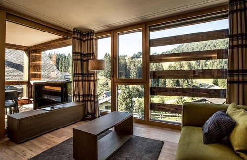Parpan Apartment | Elegant Apartment Turrabuel 4-Bett Maisonette - Pet Friendly