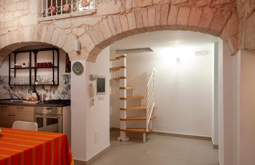 Noci Apartment | Apartment 'Twenty' with Wi-Fi and Air Conditioning