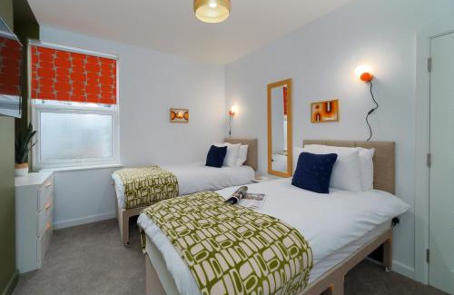 Plymouth Apartment | Inviting Apartment Two - Private Parking by Ocean City Retreats