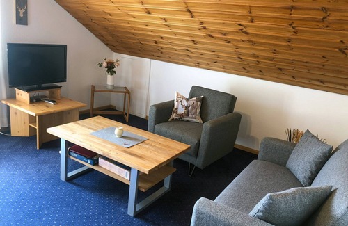 Hoechenschwand Apartment | Apartment 'Typ B' with Mountain View, Shared Garden and Wi-Fi