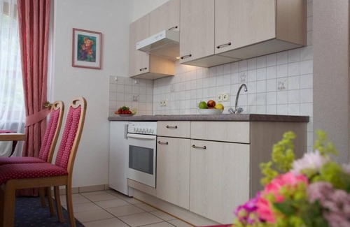 Tonbach Apartment | Modern 1-Bedroom Apartment with Kitchen & Breakfast Included