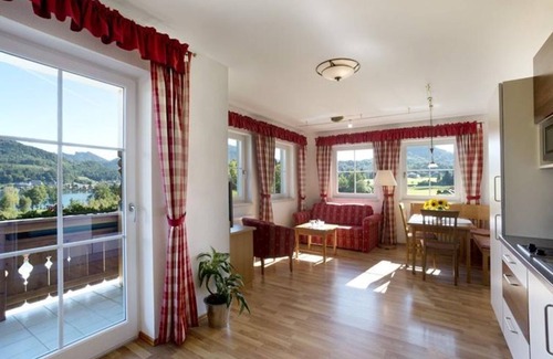 Fuschl am See Bed & Breakfast | Cozy Apartment Type II at Apart-Pension "Wesenauerhof"