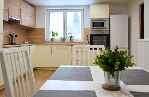 Desna Apartment | Family-Friendly Apartment U Dzina-1 with Pool & High Ratings