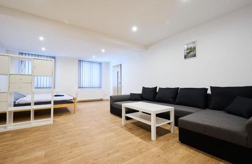 Desna Apartment | Family-Friendly Apartment U Dzina-1 with Pool & High Ratings