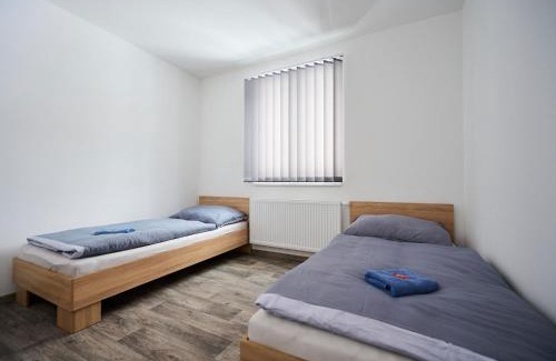 Desna Apartment | Family-Friendly Apartment U Dzina-3 with Pool Access