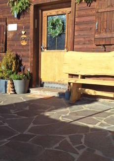 Going am Wilden Kaiser Apartment | Cozy Apartment Unterhollenau with Ocean View & Child-Friendly