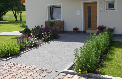 Casola Apartment | Scenic Apartment 'Unterhauserhof B' with Mountain View & Garden