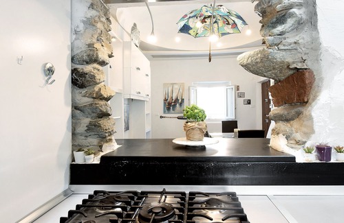 Pegli Apartment | Apartment 'Varenna' with Mountain View