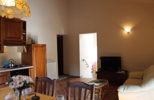 Pergine Valdarno Apartment | Discover Apartment VERDE: Garden, Pool & Ocean Views