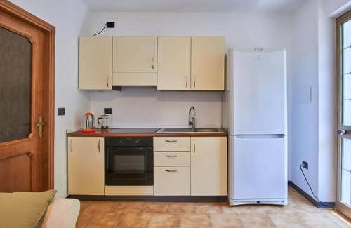 Colico Apartment | Oceanfront Apartment Veri: Rated 9.4, Family & Pet Friendly