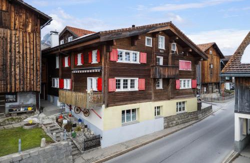 Sedrun Apartment | Discover Via Alpsu 143: Family & Pet Friendly Retreat