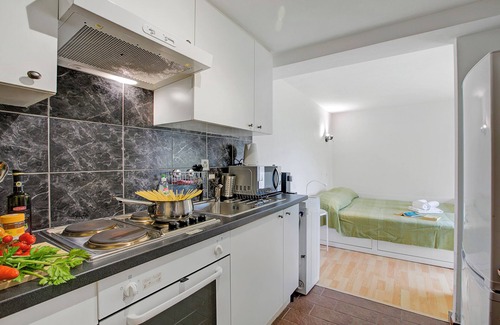 Agno Apartment | Relaxing Apartment with Pool and Scenic Views