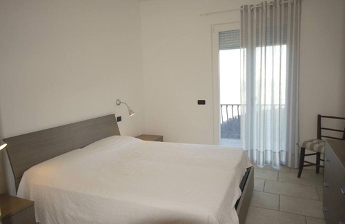 Aer Apartment | Apartment 'Villa Ada' with Lake View, Private Terrace and Wi-Fi