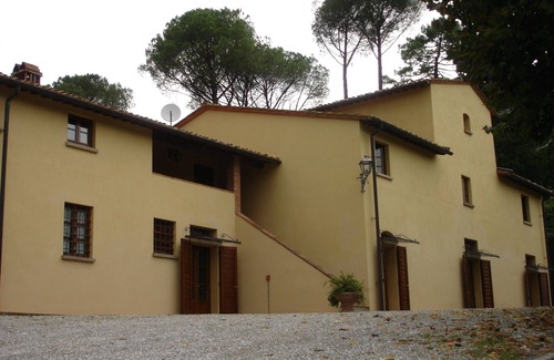 Certaldo Apartment | Unforgettable Stay at Apartment Villa Avanella - Guest Rated 10/10