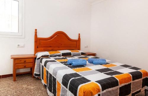 Port de la Selva Apartment | Oceanfront Apartment Villa Cordoba-1: Family-Friendly Retreat