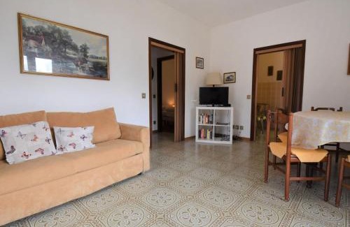 Vesta Apartment | Oceanfront Apartment Villa Laura: Pet-Friendly Retreat
