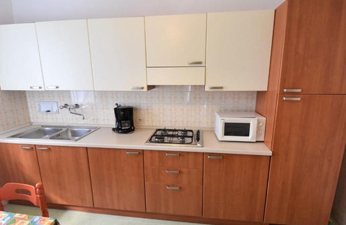 Vesta Apartment | Oceanfront Apartment Villa Laura: Family-Friendly Retreat