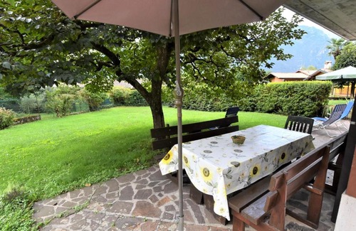 Vesta Apartment | Oceanfront Apartment Villa Laura: Family-Friendly Retreat