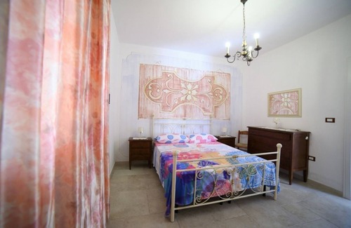 Posto Vecchio Apartment | Relaxing Apartment 'Villa Magia 1' with Private Terrace