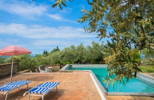 Giugnano Apartment | Cozy Apartment Villa Morosi-1: Pet-Friendly Retreat
