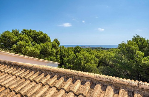 Coves Noves Apartment | Villa Orchidée: Oceanfront Retreat with Pool & Spa