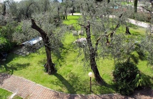 Val di Sogno Apartment | Oceanfront Escape at Villa Rizzardi-1: Pet Friendly & Rated 8.7