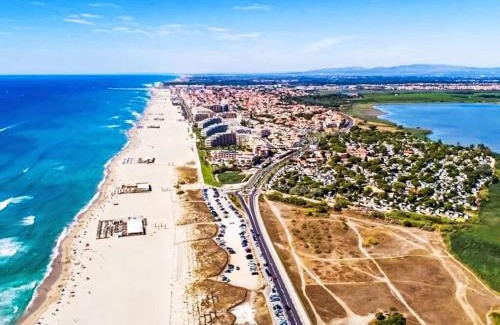 Torreilles-Plage Apartment | Family-Friendly Apartment Village Marin Catalan Getaway