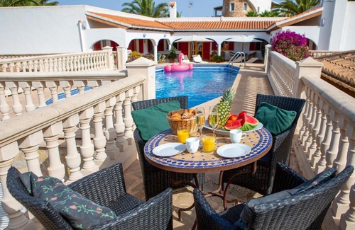 Son Moja Apartment | Guest Rated 10/10 Apartment Viola with Pool & Family Amenities