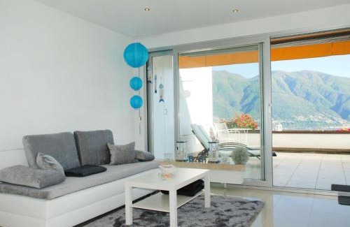 Locarno Apartment | Relax at Apartment Residenza Solemonte with Private Pool