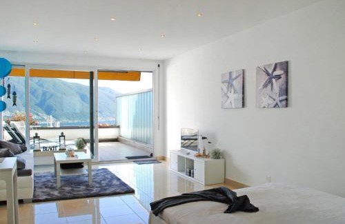 Locarno Apartment | Relax at Apartment Residenza Solemonte with Private Pool