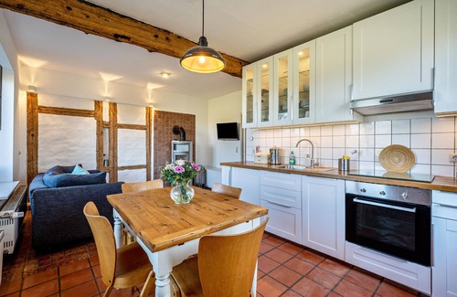 Groemitz Apartment | Spacious Apartment "Voßberg" with Ocean View and Terrace