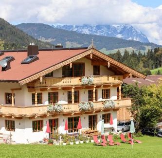 Kirchberg in Tirol Ski Chalet | Ocean View Apartment Vordermitterast - Rated 9.3/10