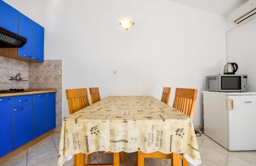 Tribanj Apartment | Oceanfront Apartment Vukić-1: Guest Rated 9.7/10