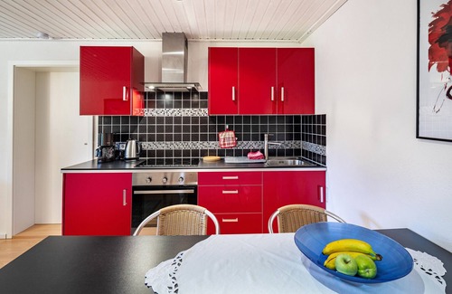 Waldeck Apartment | Cozy Apartment "Waldeckchen" with Private Terrace & Wi-Fi