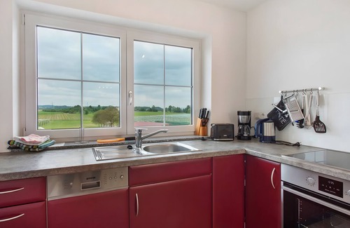 Waggershausen Apartment | Apartment 'Waldsuite' with Shared Terrace, Shared Garden and Wi-Fi