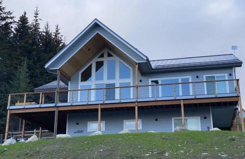 Homer Apartment | Pet-Friendly Apartment in Central Homer with Scenic Views