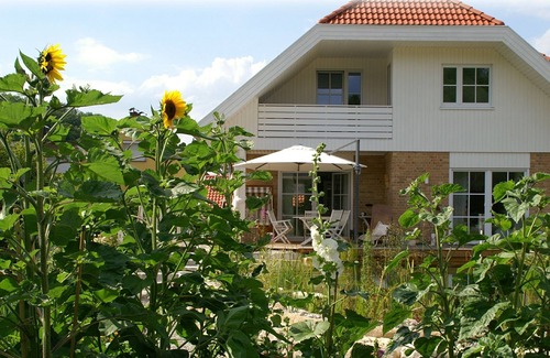 Neckarrems Apartment | Pet-Friendly Apartment Water Lily in Remseck - Rated 9.6/10